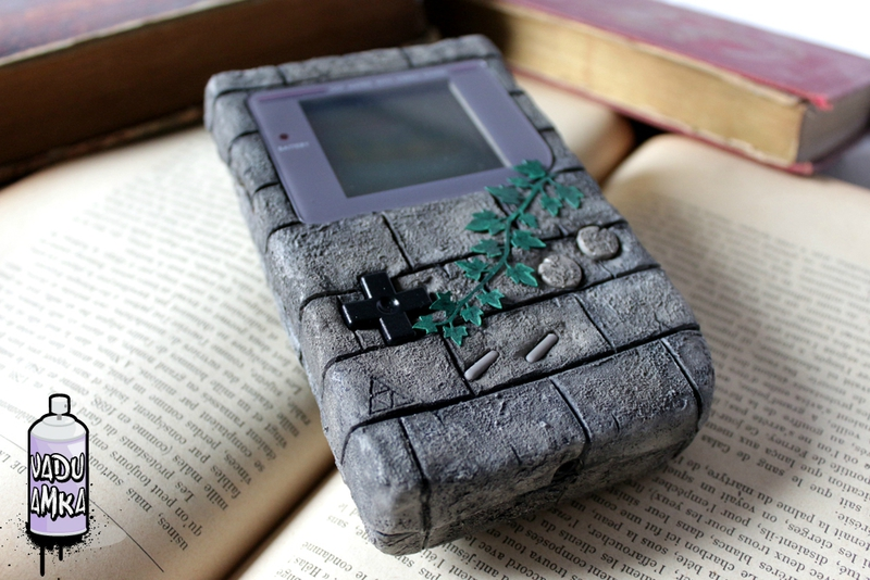 Illustration for article titled A Game Boy That Looks Like It Could Survive Ten Thousand Years